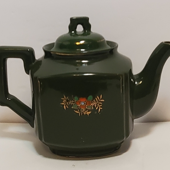 Vintage Olive Green Teapot Hand Painted in Japan - Picture 3 of 7